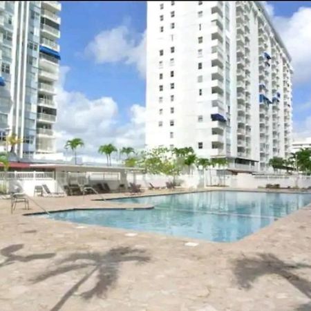 Beach Apartments At Marbella Del Caribe サンジョアン エクステリア 写真
