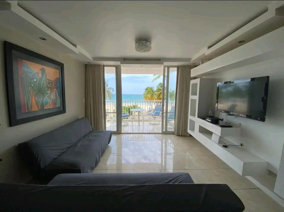 Beach Apartments At Marbella Del Caribe サンジョアン エクステリア 写真