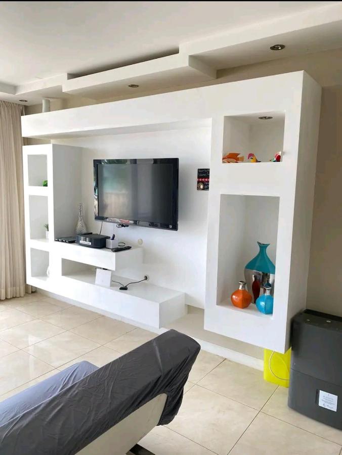 Beach Apartments At Marbella Del Caribe サンジョアン エクステリア 写真