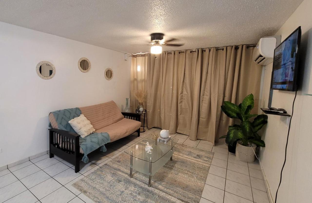 Beach Apartments At Marbella Del Caribe サンジョアン エクステリア 写真